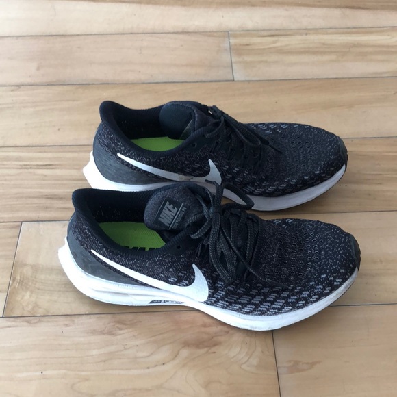 Nike Running shoes - Picture 2 of 6